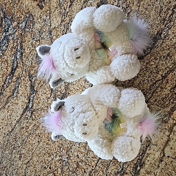 GAP Other - Gap Unicorn Toddler Slippers (Small 5/6)